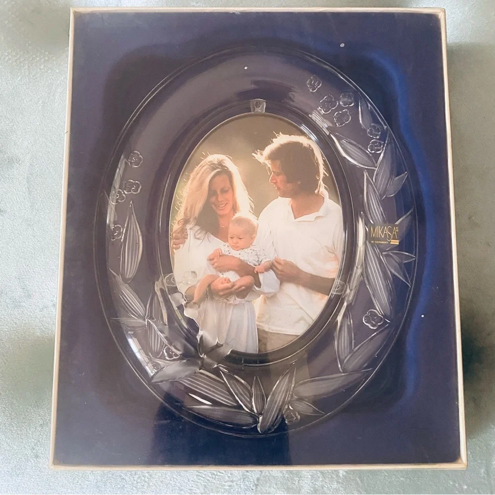 Mikasa glass wedding picture frame